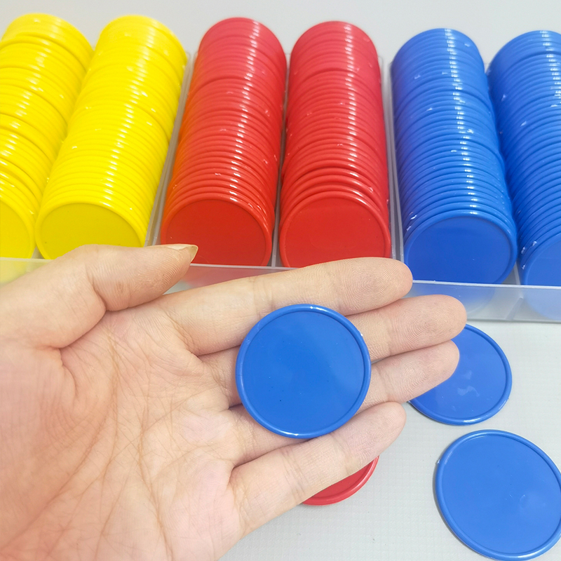40 個 37 ミリメートルプラスチックポーカーチップ 4  - Party Games Juegos De Mesa のレビューと価格