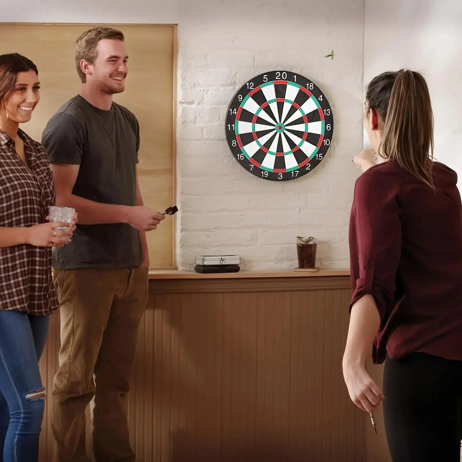 15インチ屋内用エンターテイメントダーツセット、6本のダーツ - Spike Ball Game のレビューと価格